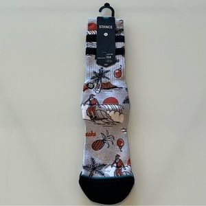 NWT Stance Kalilimaka classic crew socks.